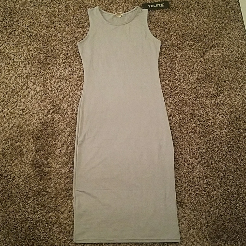 Slim fitting dress